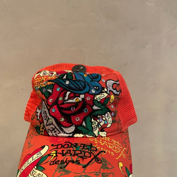 Ed hardy trucker hat - Picture 2 of 5